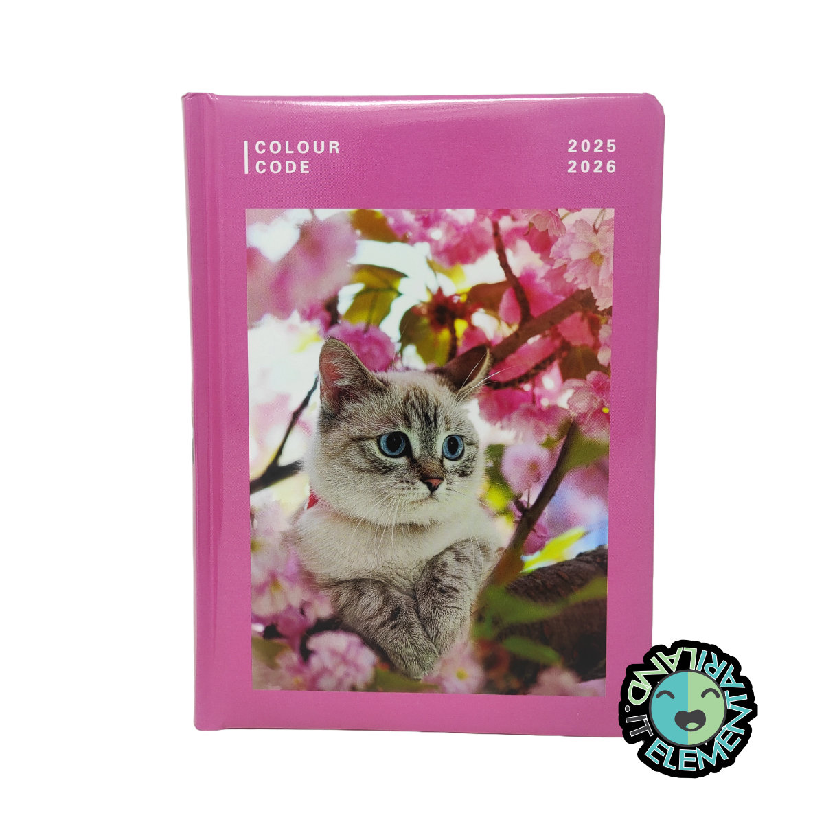 Featured image for “Diario Scuola Elementare DATATO 2025-2026 ANIMALI Gatto Rosa”